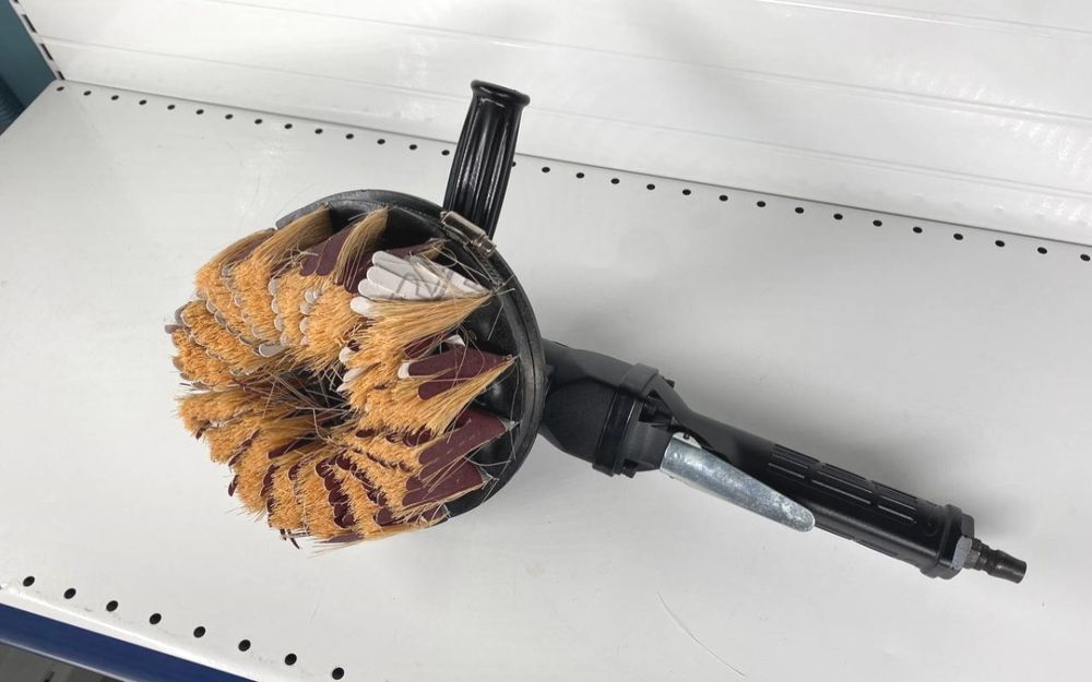 Щеточно-шлифовальная машинка DELTAMACHINERY DM-S1