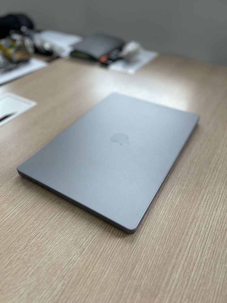 MacBook Pro 16/ Apple M1 Pro 2021