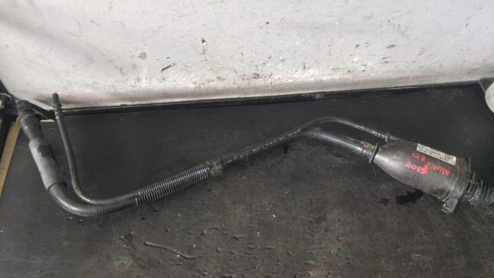 Conducta filtru rezervor adblue audi q3 8u 2.0 tdi 8u0131963a