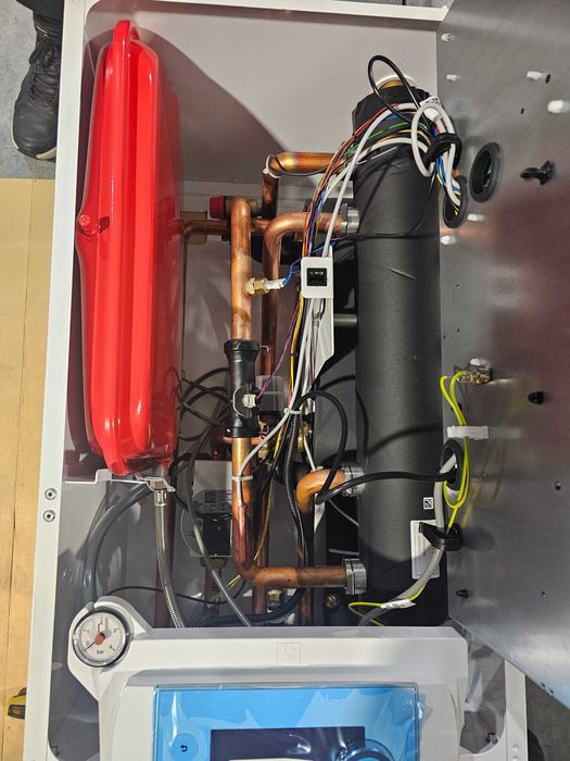 Термопомпа Mitsubishi - 14 KW - сплит - нова