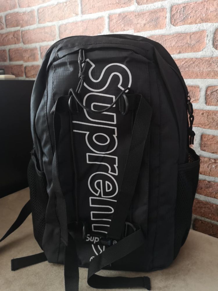 Supreme раница