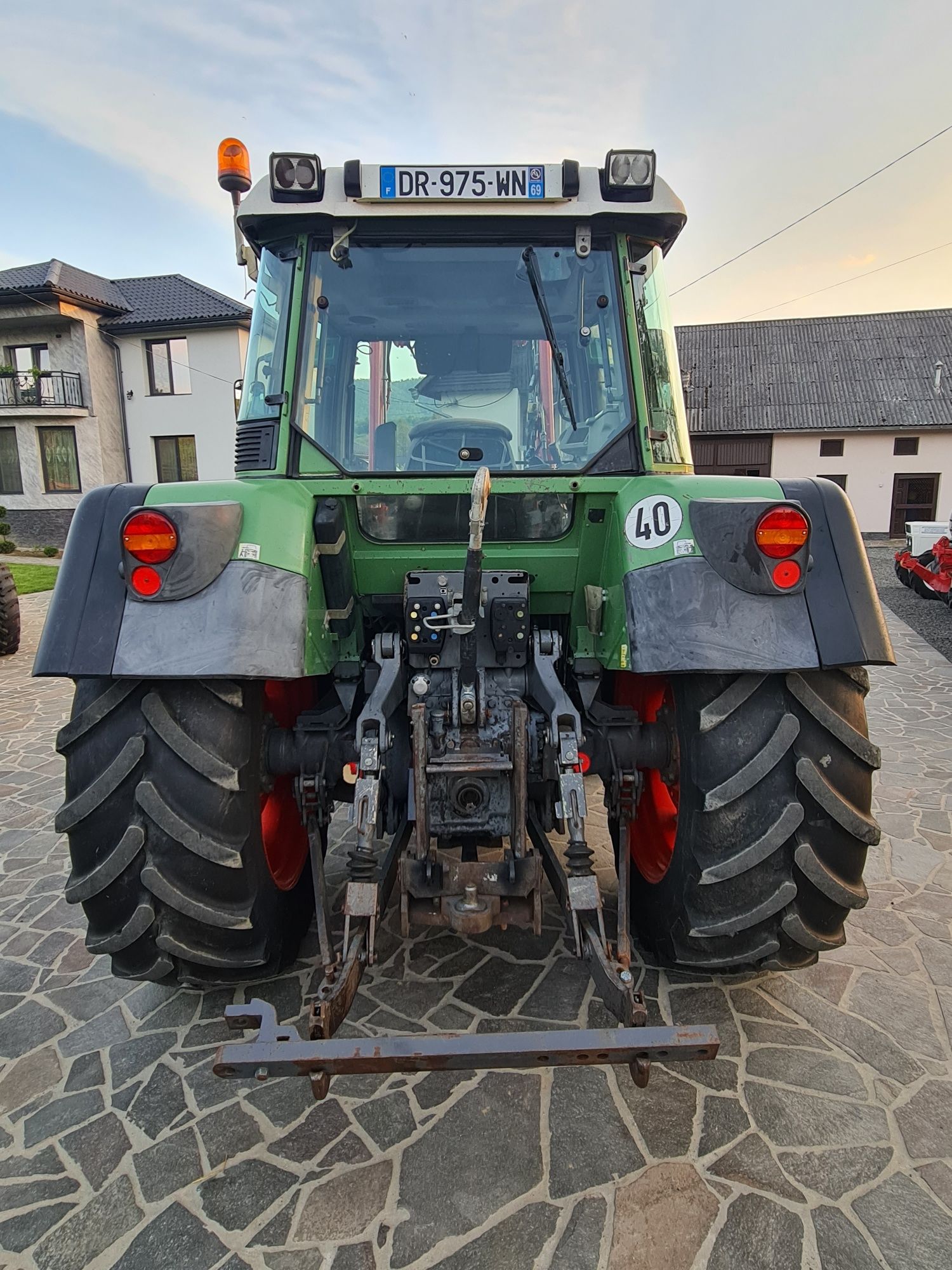 Tractor Fendt Farmer 410 vario cu incarcator frontal