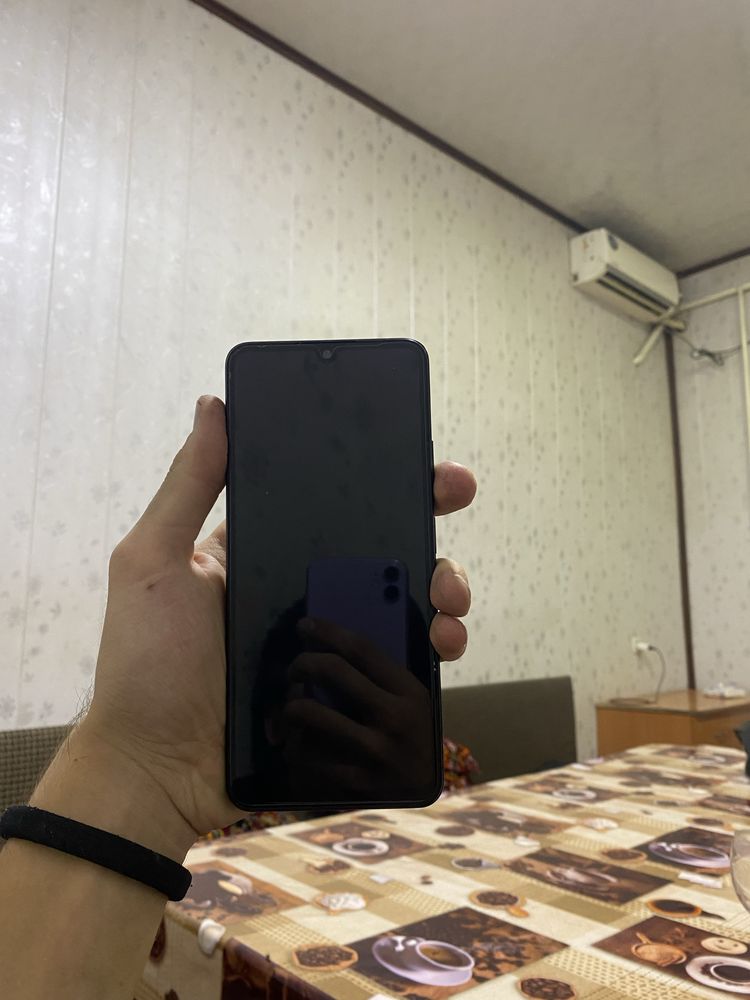 Redmi 14c 256gb yengi
