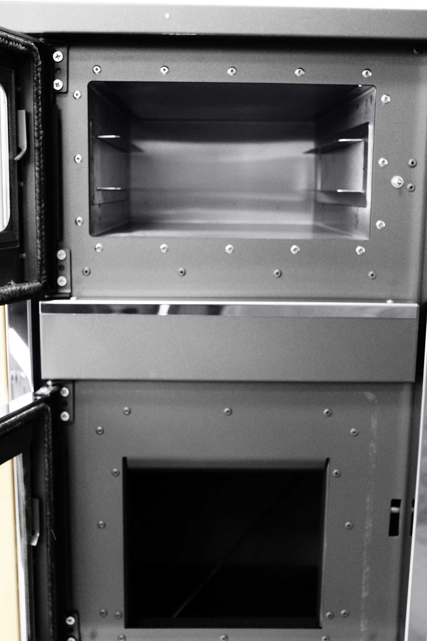 Termosemineu FORNELLO AVANOS 32 kw functionare lemn,carbune,bricheti
