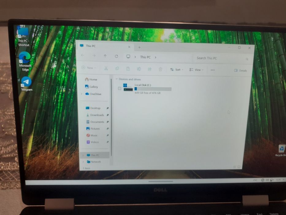 Noutbuk sotiladi 13.3 ekran sensor Planshet ham buladi