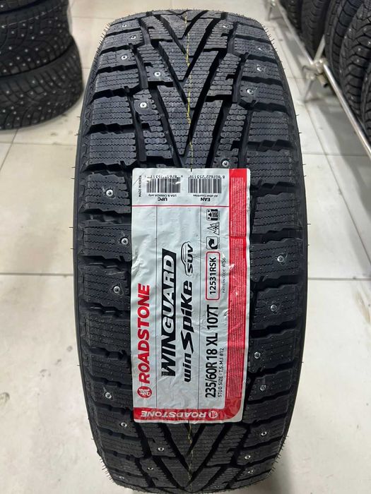 235/60 R18 Корея ROADSTONE (nexen) шипованные