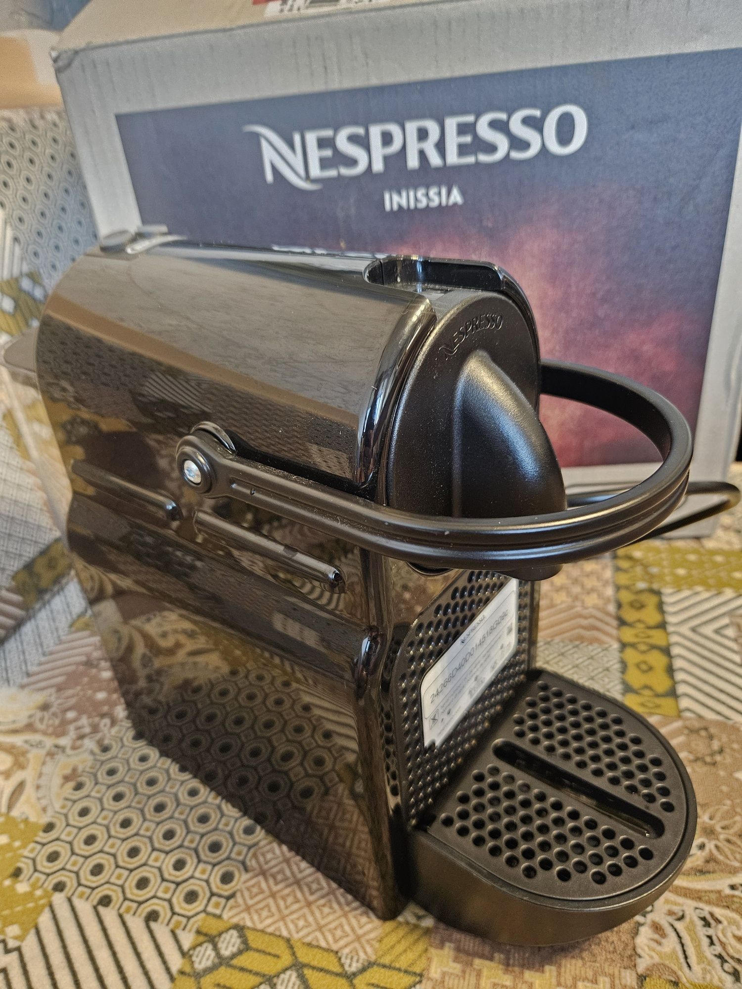 Кафе машина Nespresso Inissia