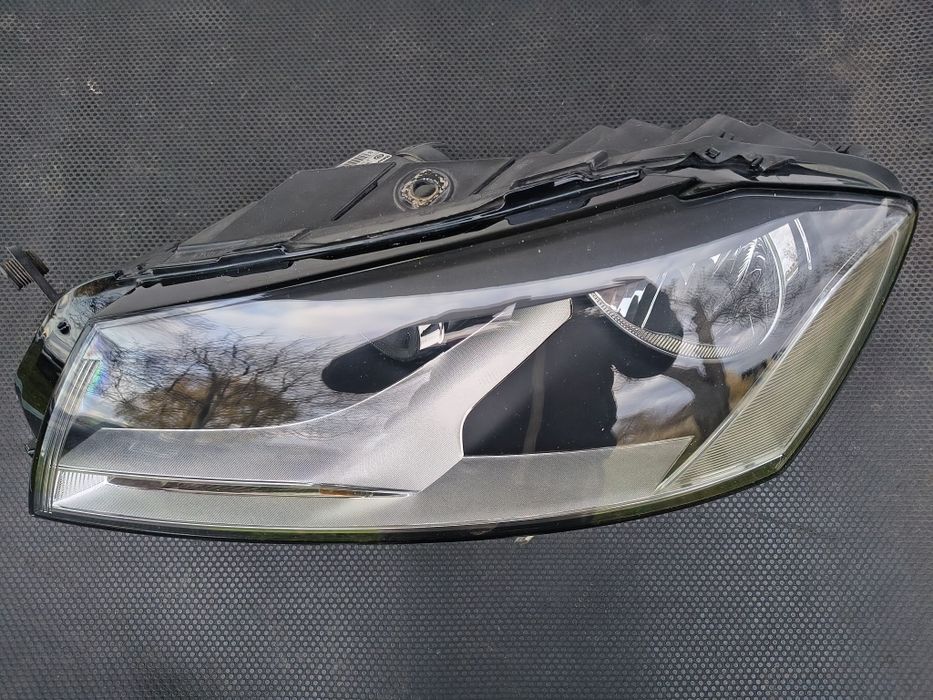 Faruri stângă/dreapta VW Passat b7