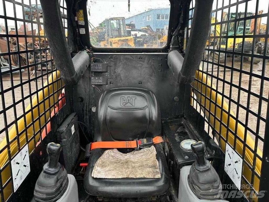 Miniincarcator CATERPILLAR 216B3 – An 2022