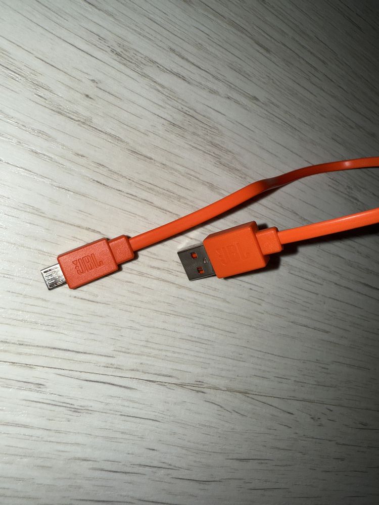 JBL casti wireless