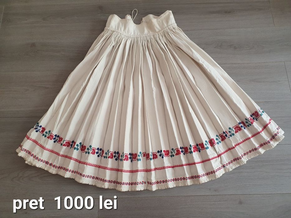 Poala de costume populare