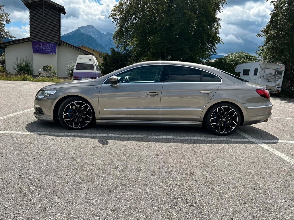 Dezmembram piese Vw Passat CC R-line an 2011 Motor 2.0 TSI / TFSI