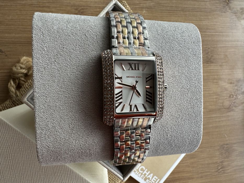 Ceas Michael Kors de dama Emery three hand nou