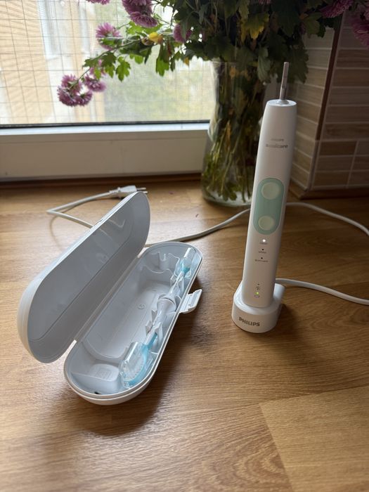Periuta electrica Philips Sonicare 4100