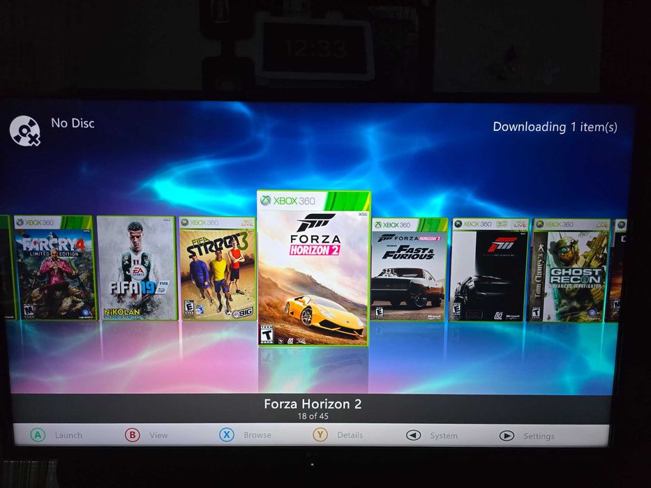 Xbox360 + 45 jocuri + accesorii