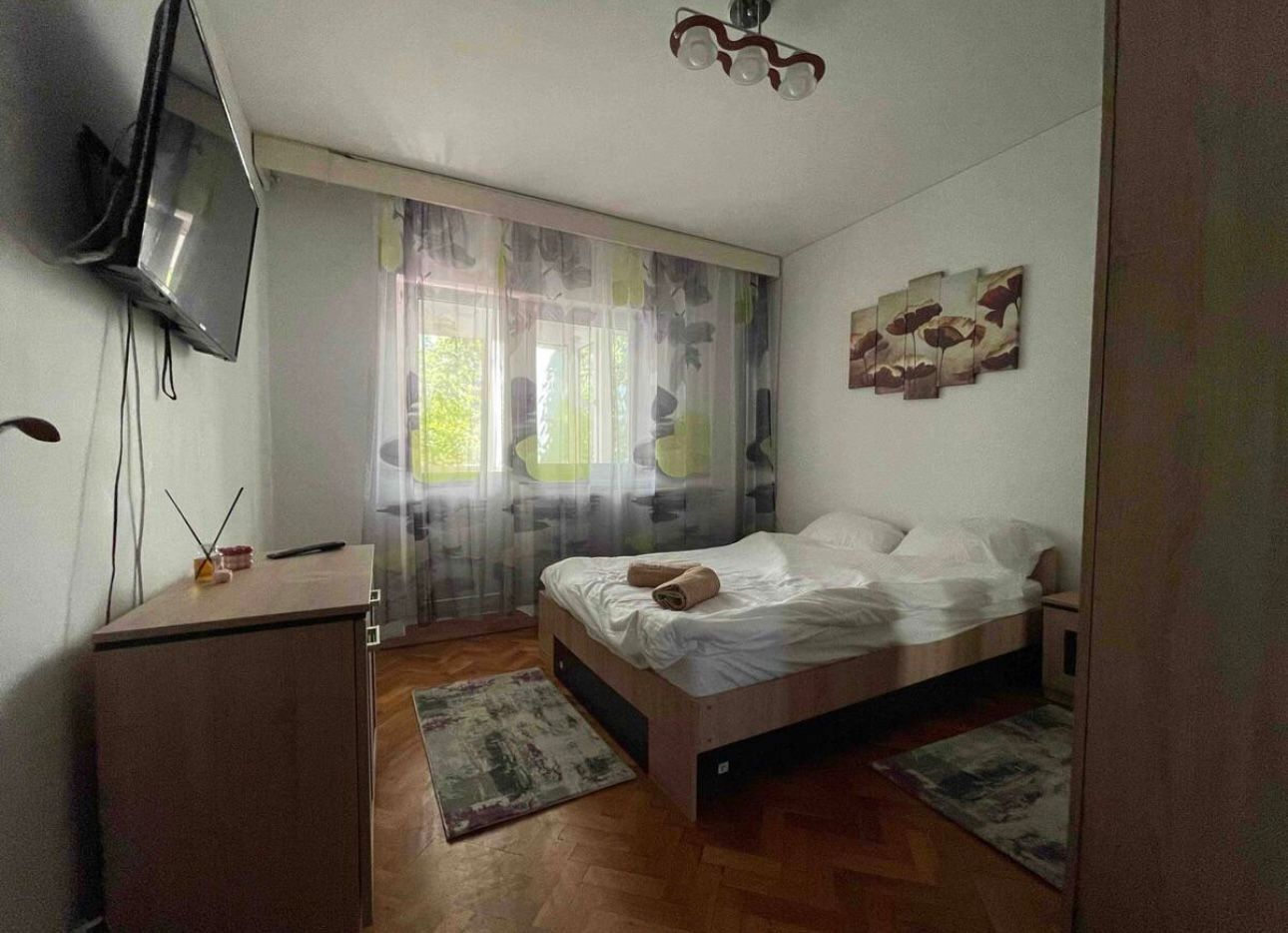 Apartament 3 camere zonă Facultatea de medicină