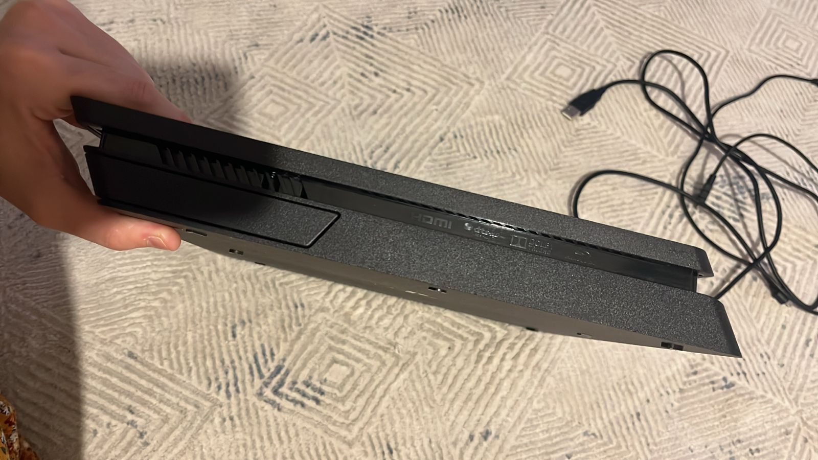 Playstation 4 slim