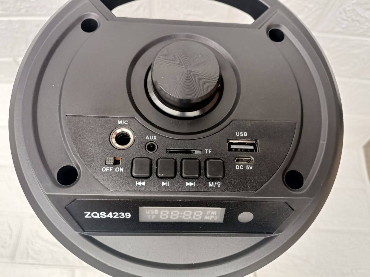 Колонка беспроводная ZQS 4239 с микрофоном для караоке, с подсветкой