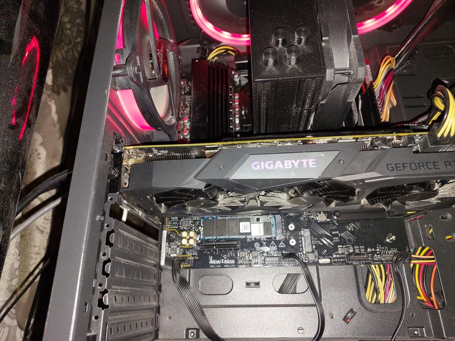 Продам видеокарту NVIDIA GeForce RTX 2070