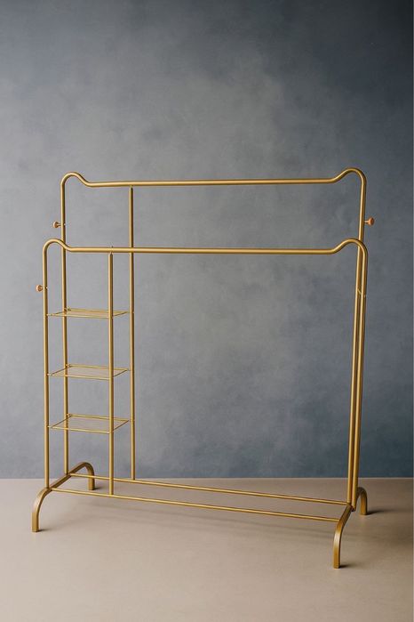 Вешалка для комнаты