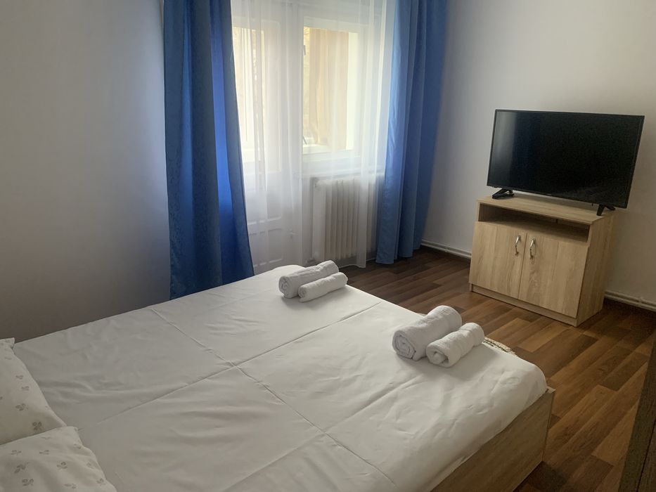 Inchiriez apartament regim hotelier