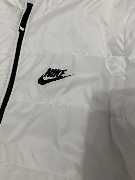 Дамско оувърсайз яке NIKE