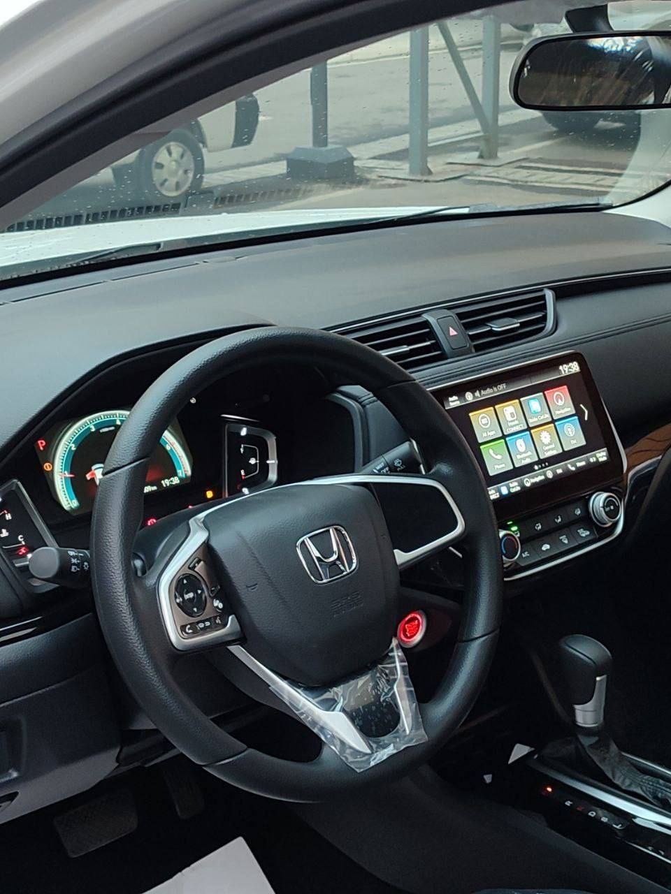 Avtomashina Honda crider