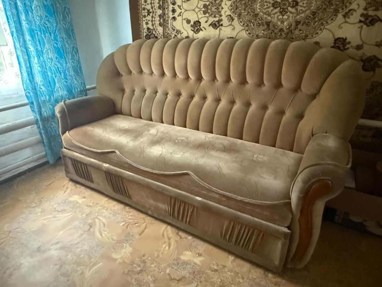 Продам диван и кресла