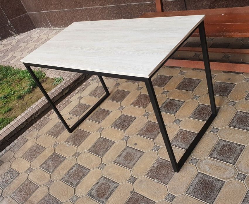 Стол 120*60 б/у две недели.