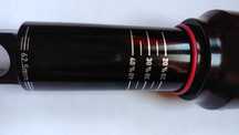 Фирменный амортизатор RockShox Deluxe RT для двухподвесного велосипеда