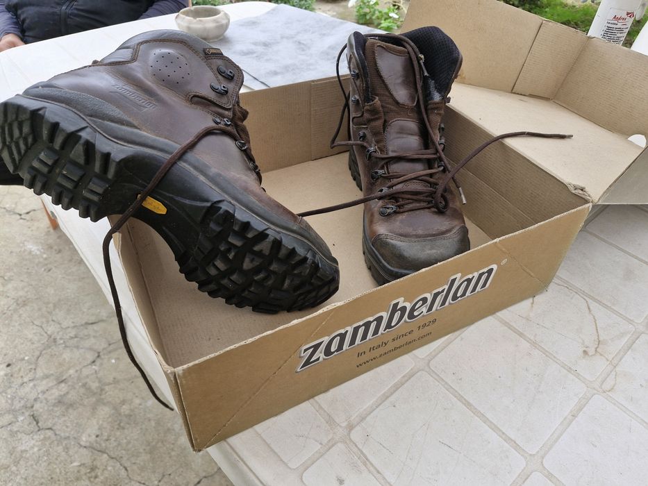 ЛОВНИ ОБУВКИ Туристически