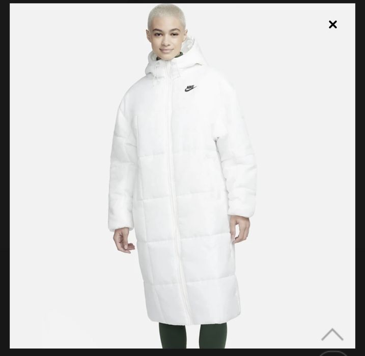 Бяло дълго яке Nike