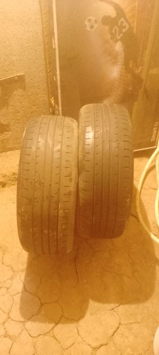 Продам шины по 15 каждая