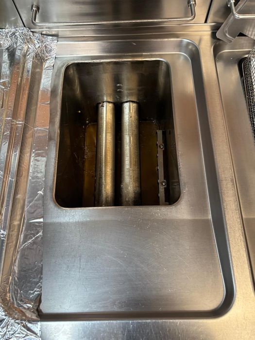 Fripteuza pe gaz 17l+17l - 28KW