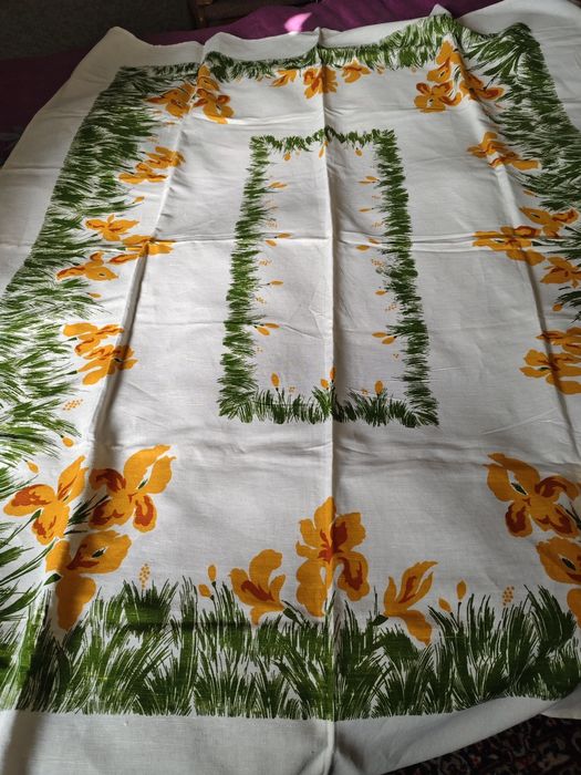 Продается скатерть