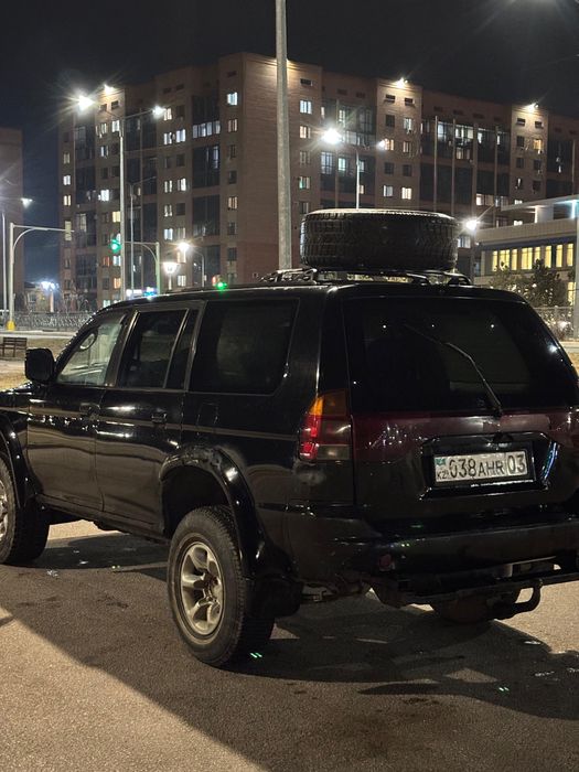 Продам авто Mitsubishi Montero