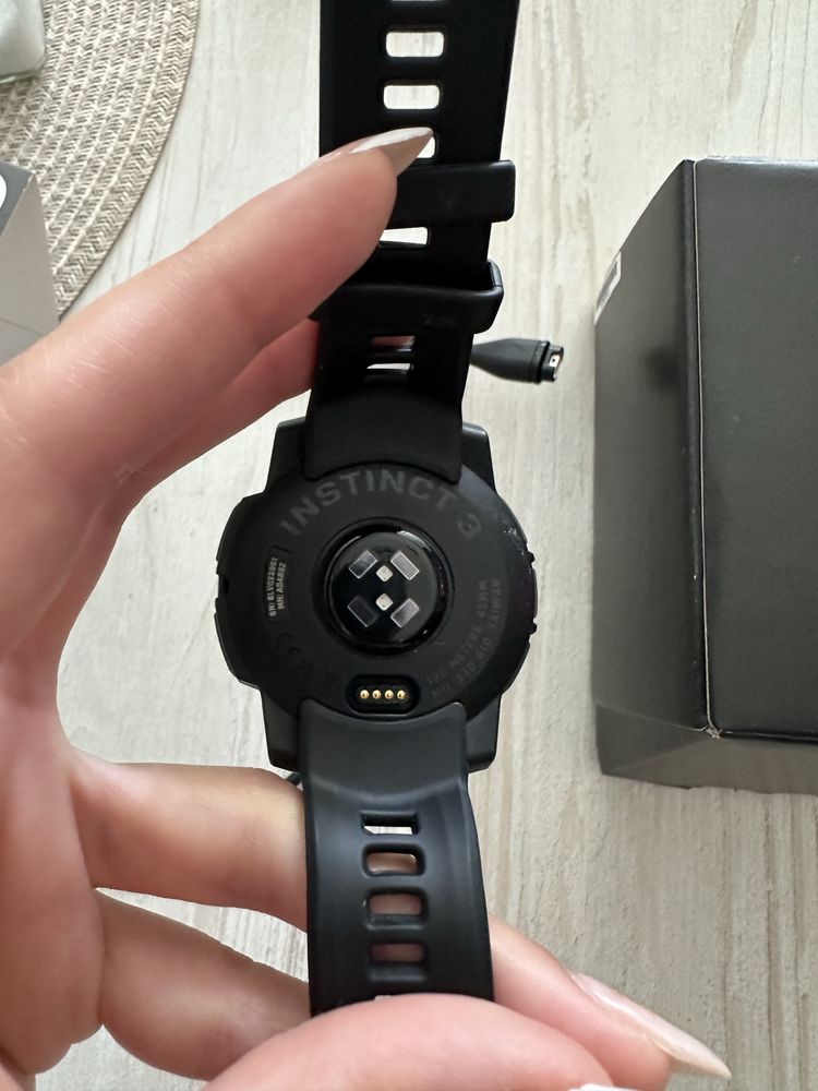 Часовник Garmin Instinct 3 solar 45 mm
