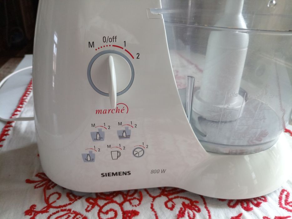 Mixer legume și fructe pentru bucătărie.