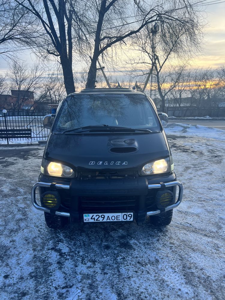 Продам Mitsubishi Delica 1996 года