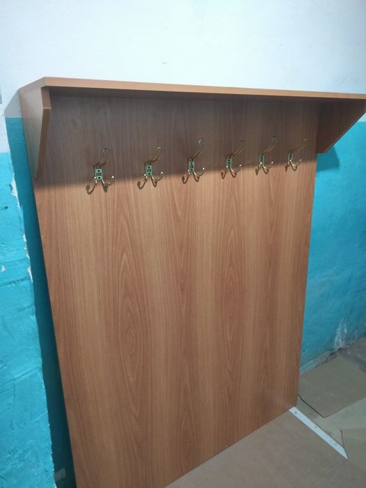 Продам прихожую.