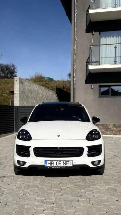 Porsche  cayenne 2017