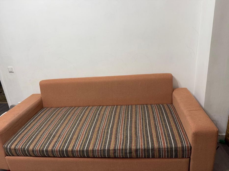 Продам комплект из 2 диванов