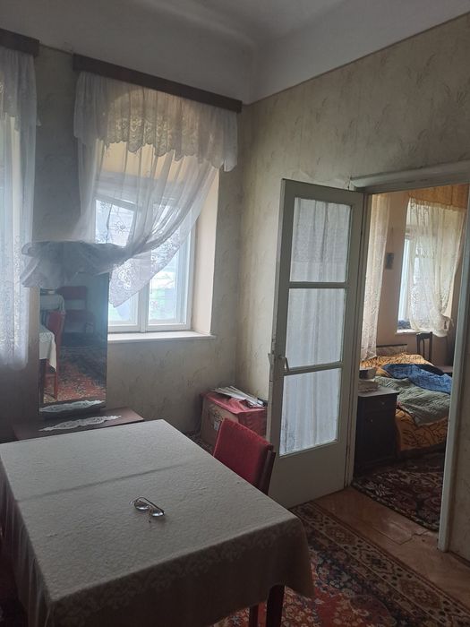 De vânzare apartament la curte zonă centrală Brăila