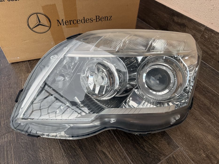 Ксенонов фар за Mercedes GLK