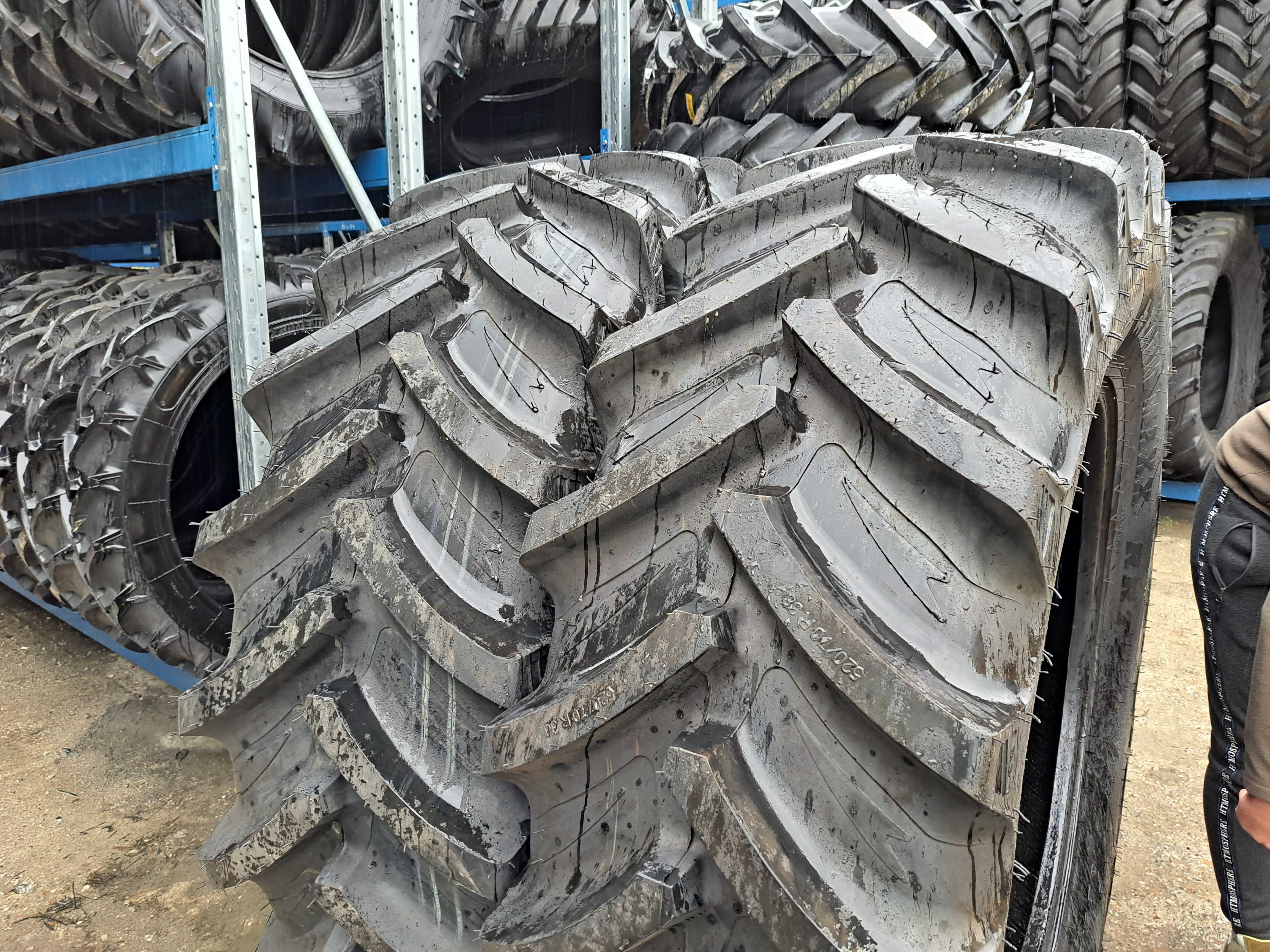 Anvelope noi 520/70R38 marca MRL cauciucuri radiale pentru TRACTOR