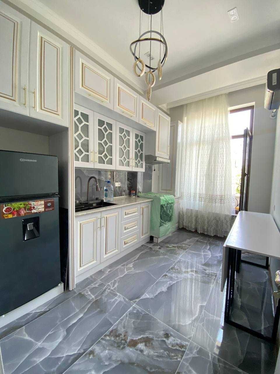 Royal House 2 комнатная квартира на первой линии Шота Руставели,Фрегат