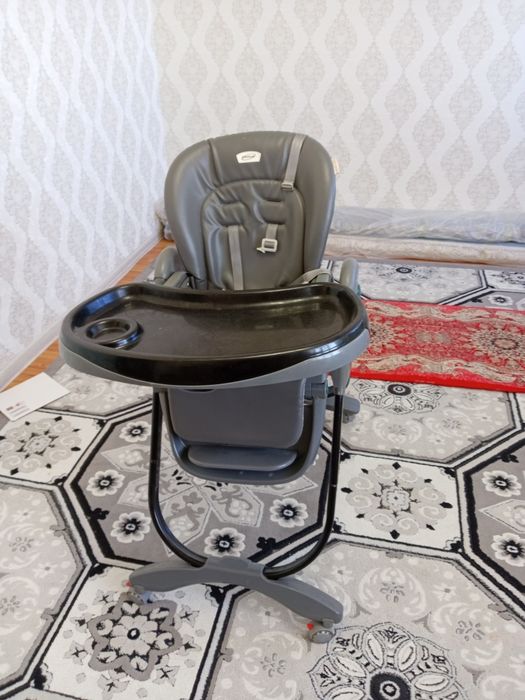 Детски обедный стол