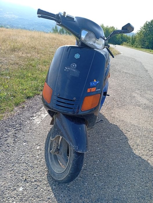 Vând scuter Piaggio zip 49 cc in stare buna de funcționare