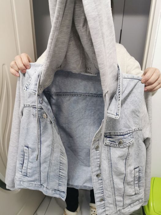 Vând geaca blugi bărbați