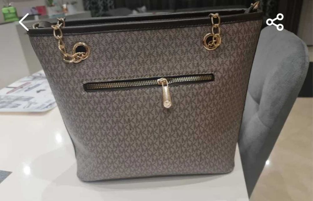 Michael Kors чанта